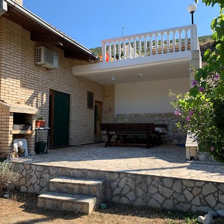 Holiday Home Bratica Ulcinj Bagian luar foto