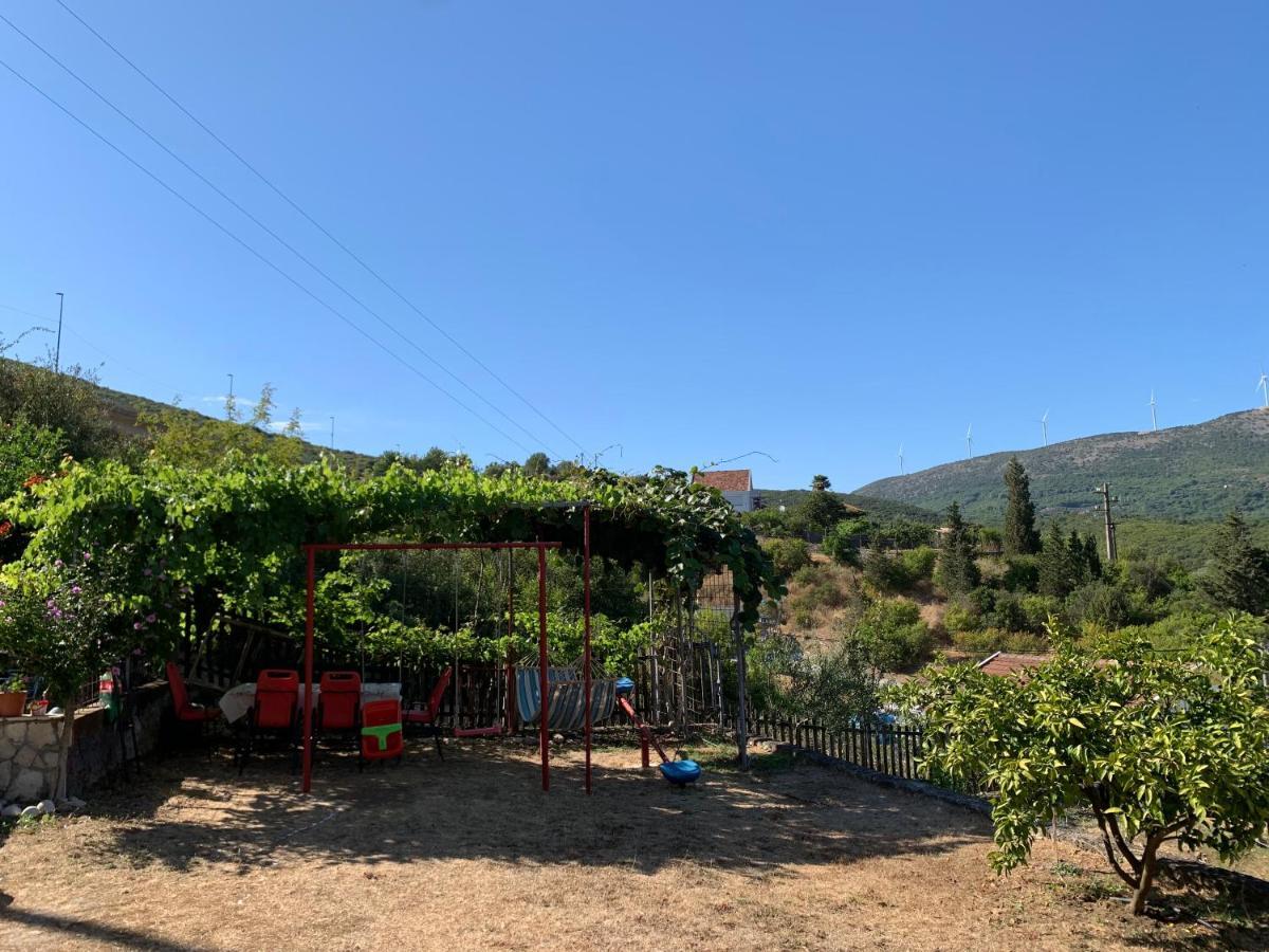 Holiday Home Bratica Ulcinj Bagian luar foto