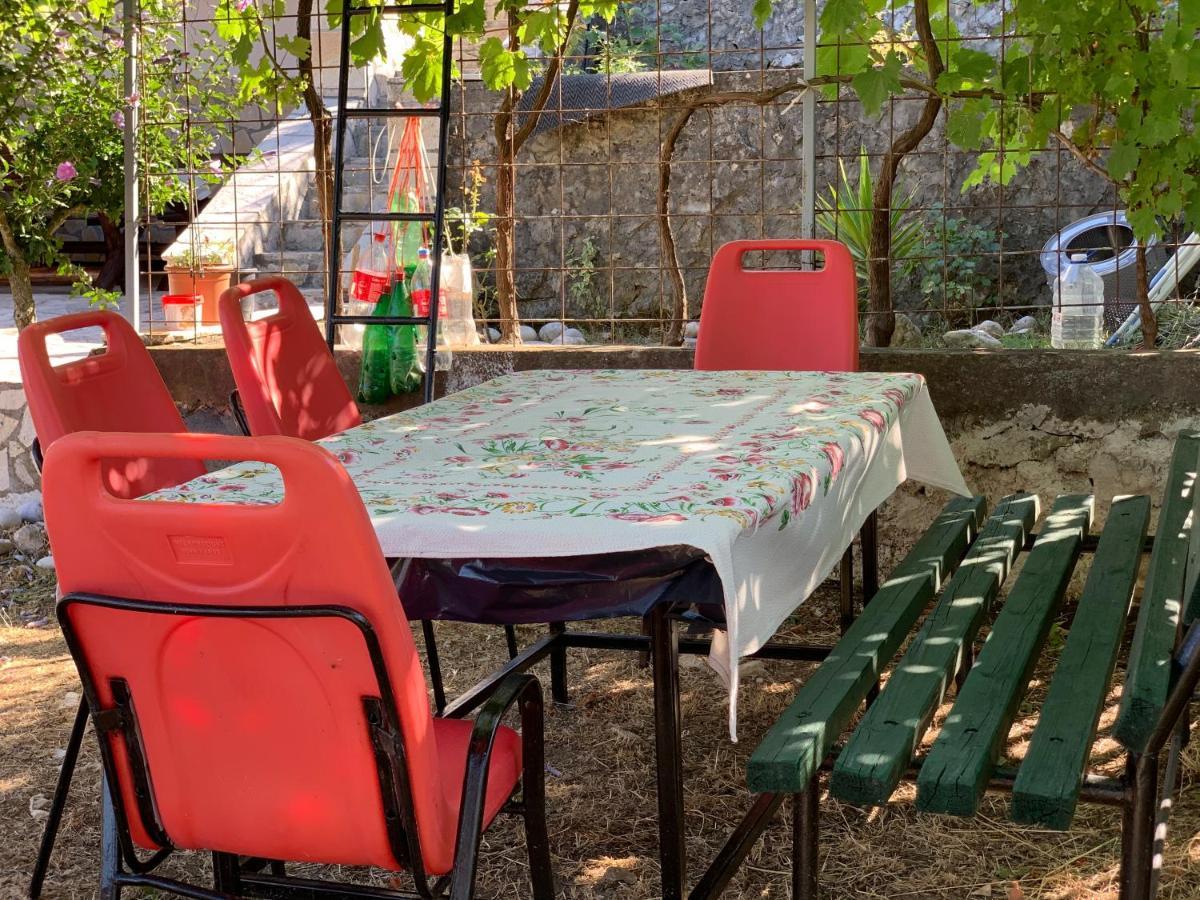 Holiday Home Bratica Ulcinj Bagian luar foto