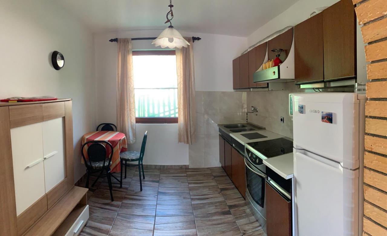 Holiday Home Bratica Ulcinj Bagian luar foto
