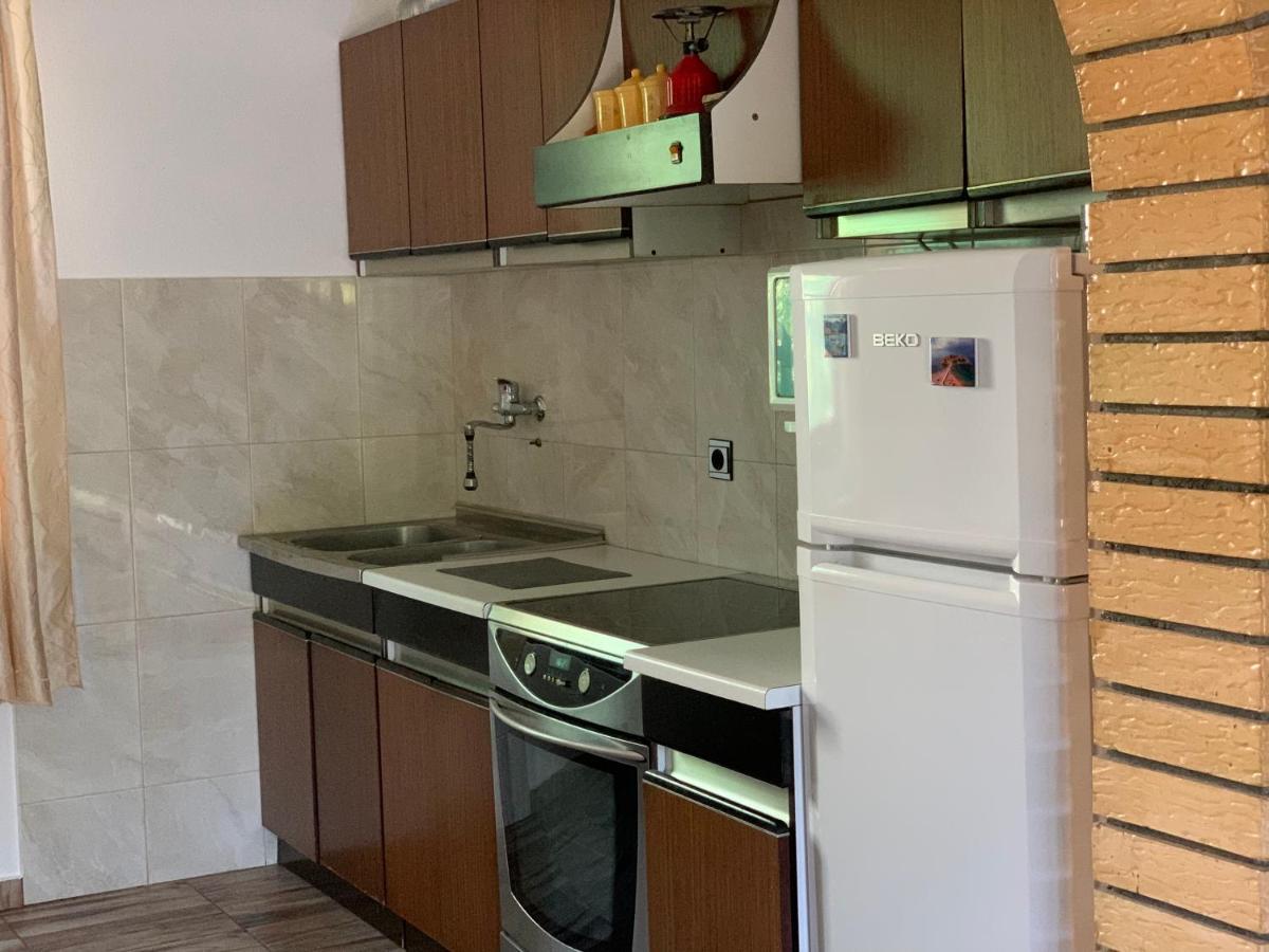 Holiday Home Bratica Ulcinj Bagian luar foto