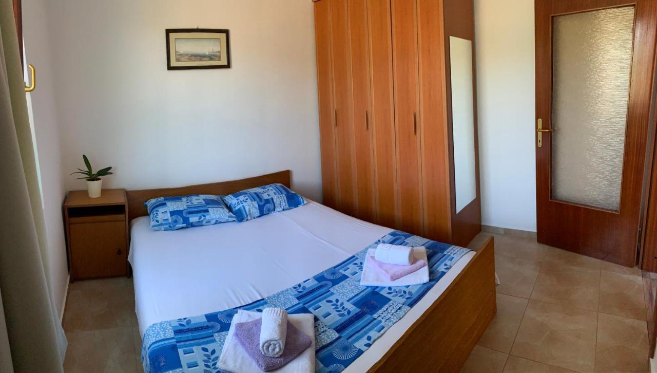 Holiday Home Bratica Ulcinj Bagian luar foto