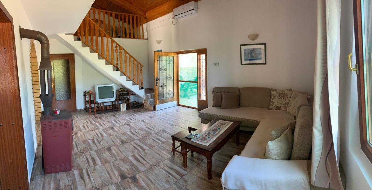 Holiday Home Bratica Ulcinj Bagian luar foto