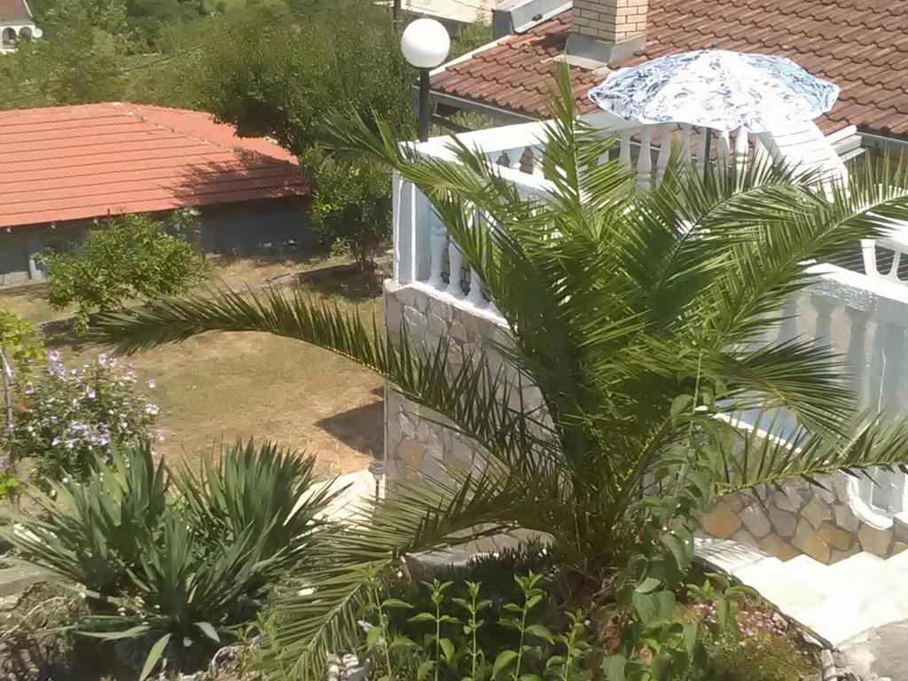 Holiday Home Bratica Ulcinj Bagian luar foto